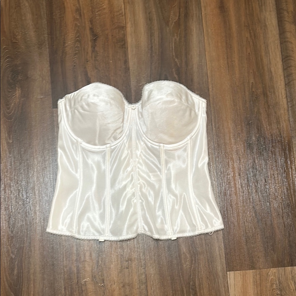 Elegant Cream Bustier Corset